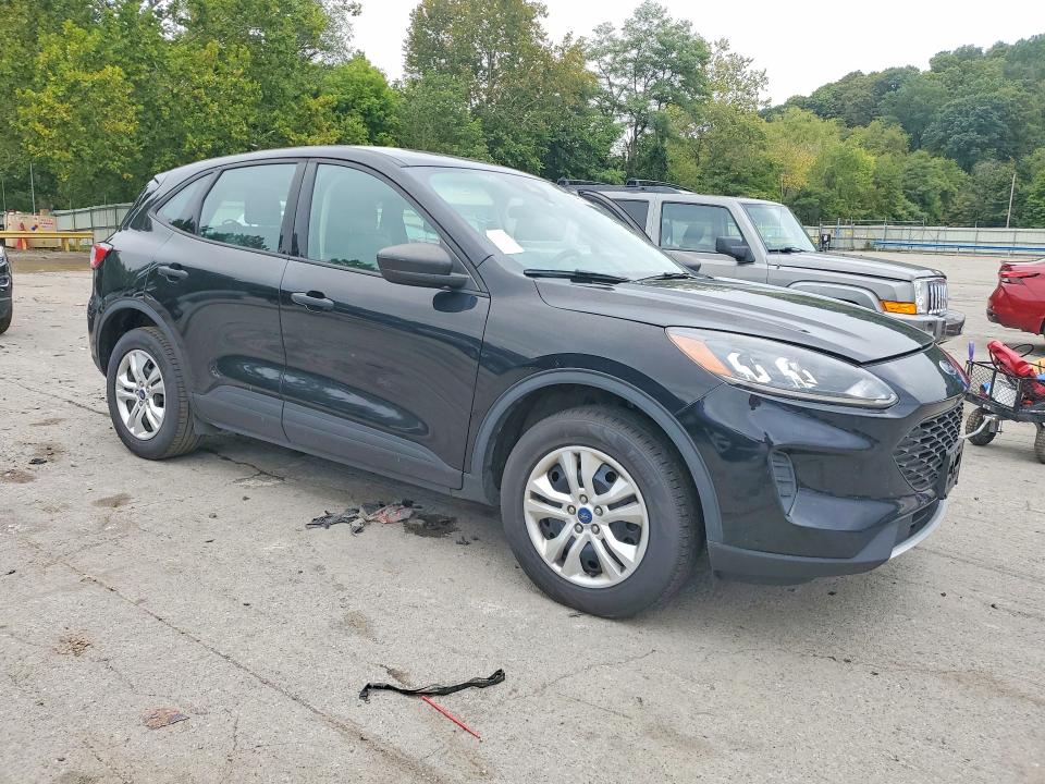 Photo 4 from auction – 2020 FORD ESCAPE with VIN 1FMCU9F66LUB61186