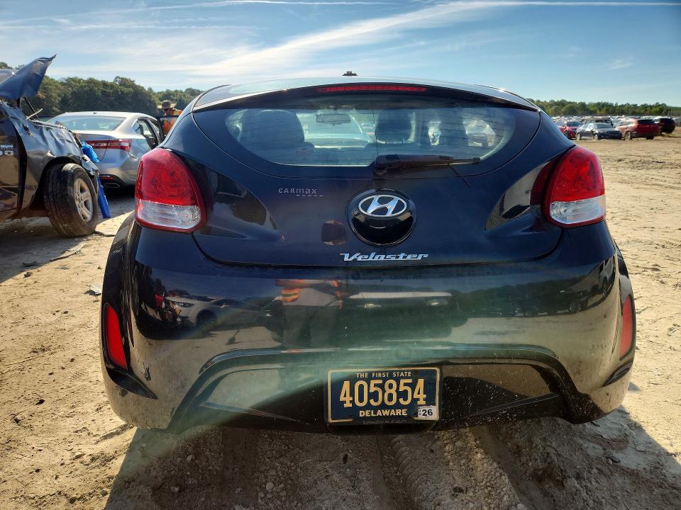 Photo 6 from auction – 2013 HYUNDAI VELOSTER with VIN KMHTC6AD9DU131821