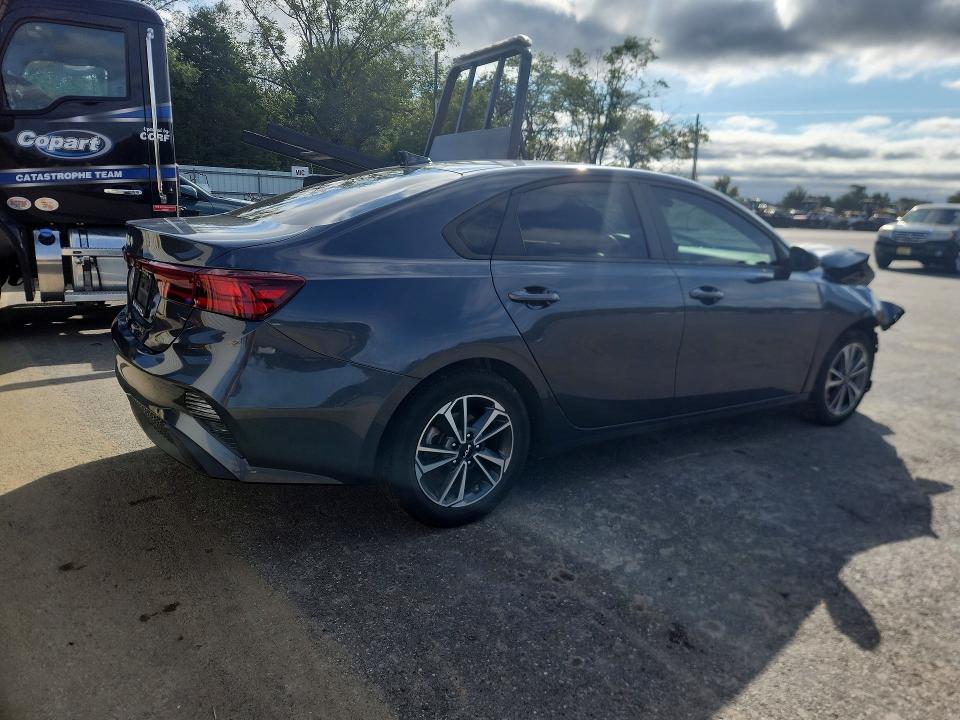 صورة رقم 3 من المزاد - 2022 KIA FORTE مع VIN 3KPF24AD0NE426198
