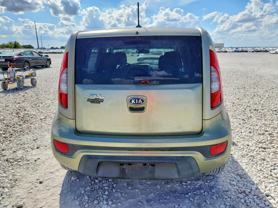 Фото 6 с аукциона – 2012 KIA SOUL с VIN KNDJT2A6XC7412108
