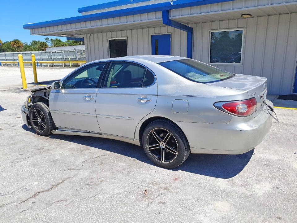 Foto 2 de la subasta – 2002 LEXUS ES con VIN JTHBF30G320078957