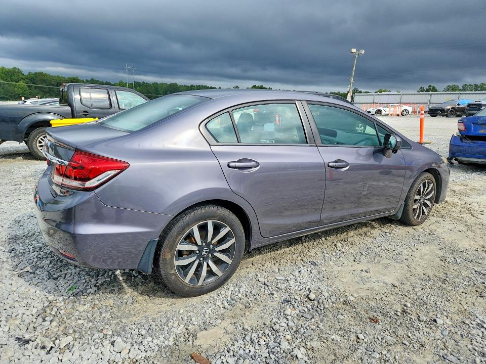 Photo 3 from auction – 2015 HONDA CIVIC with VIN 2HGFB2F97FH539226