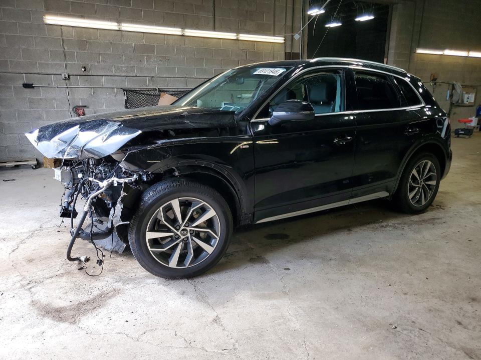 AUDI Q5 2024 с VIN WA1EAAFY8R2027769 - Снимка от търг