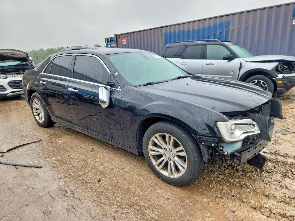 Фото 4 с аукциона – 2017 CHRYSLER 300C с VIN 2C3CCAEG3HH566536