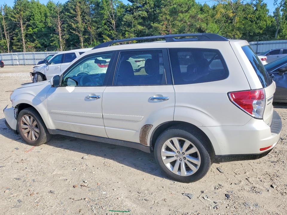 Photo 2 from auction – 2012 SUBARU FORESTER with VIN JF2SHADC1CH453305