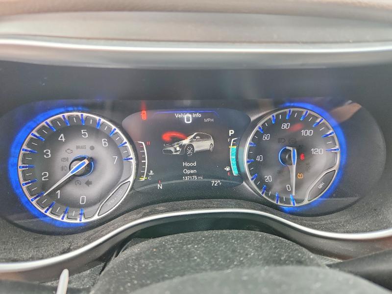 Photo 9 from auction – 2017 CHRYSLER PACIFICA with VIN 2C4RC1GGXHR836018
