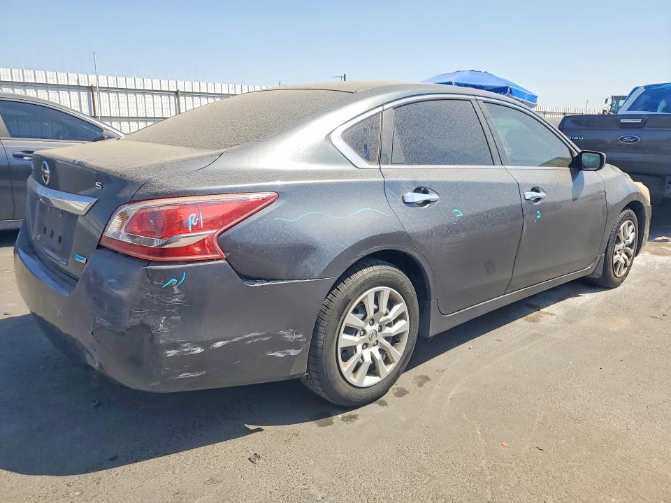 Photo 3 from auction – 2013 NISSAN ALTIMA with VIN 1N4AL3APXDC132413