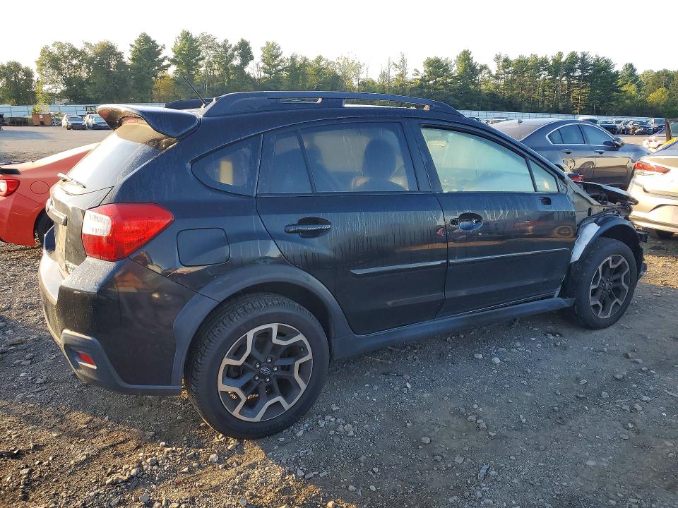 Photo 3 from auction – 2017 SUBARU CROSSTREK with VIN JF2GPABCXHH212118