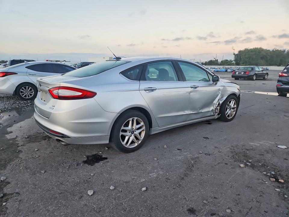 Photo 3 from auction – 2014 FORD FUSION with VIN 3FA6P0HDXER139871