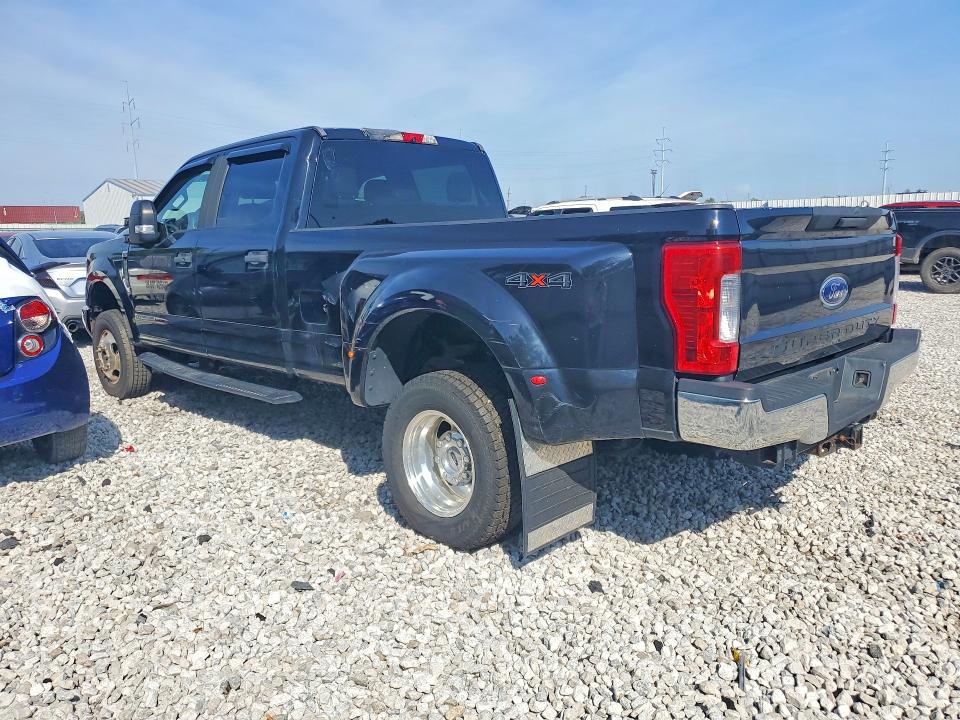 Photo 2 from auction – 2017 FORD F350 with VIN 1FT8W3DT3HEE31096
