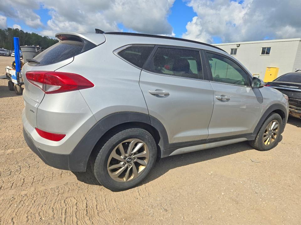 Photo 3 from auction – 2017 HYUNDAI TUCSON with VIN KM8J3CA41HU552394