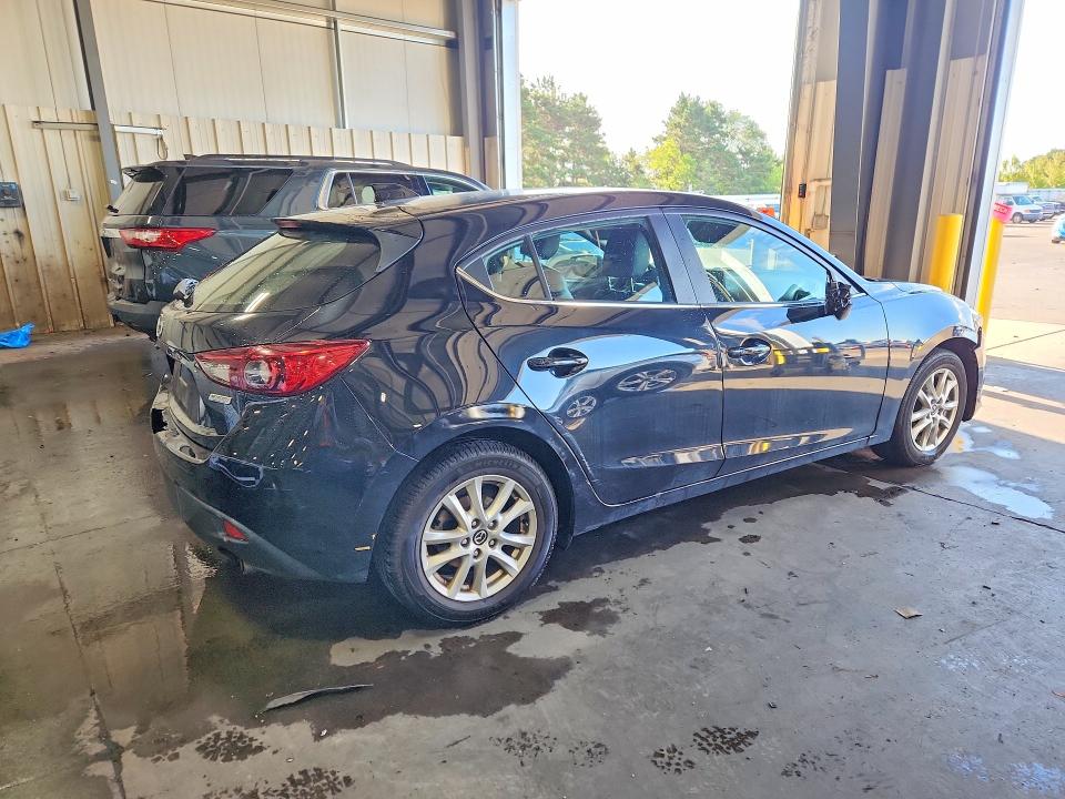Photo 3 from auction – 2015 MAZDA 3 with VIN 3MZBM1M78FM197643