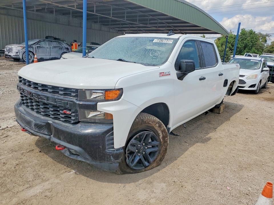 CHEVROLET SILVERADO 2021 with VIN 1GCPYCEF4MZ232964 - Photo from auction