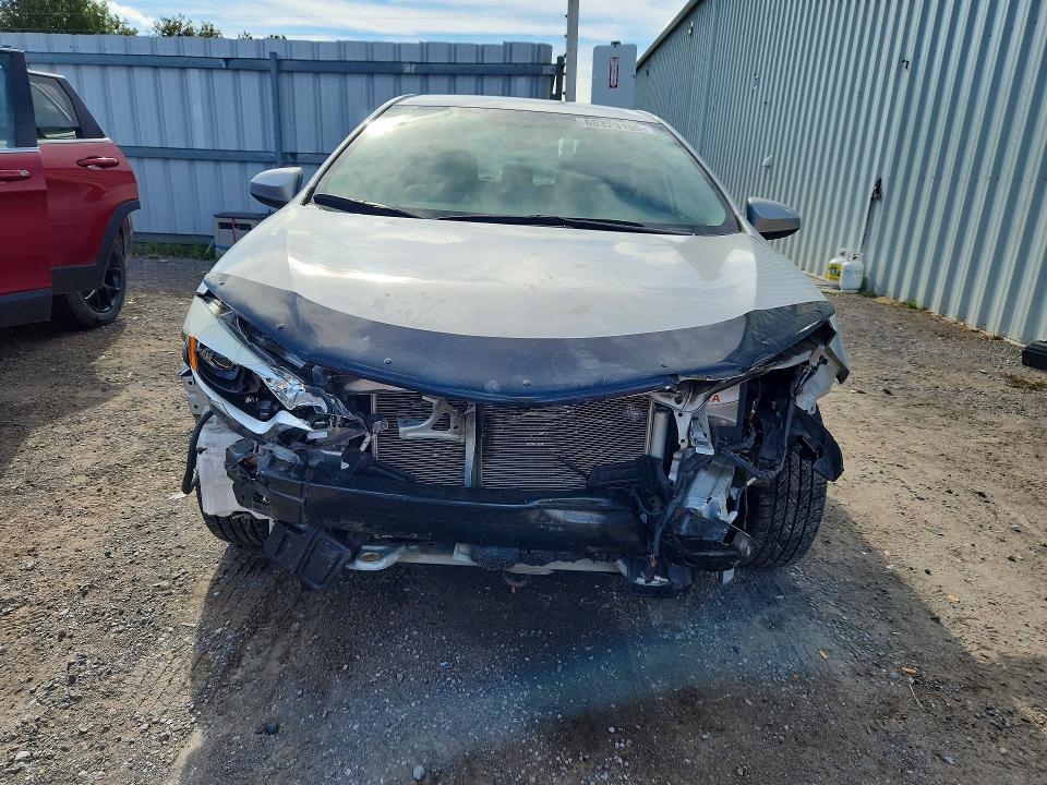 Снимка 5 от търг – 2015 TOYOTA COROLLA с VIN 2T1BURHE7FC448316