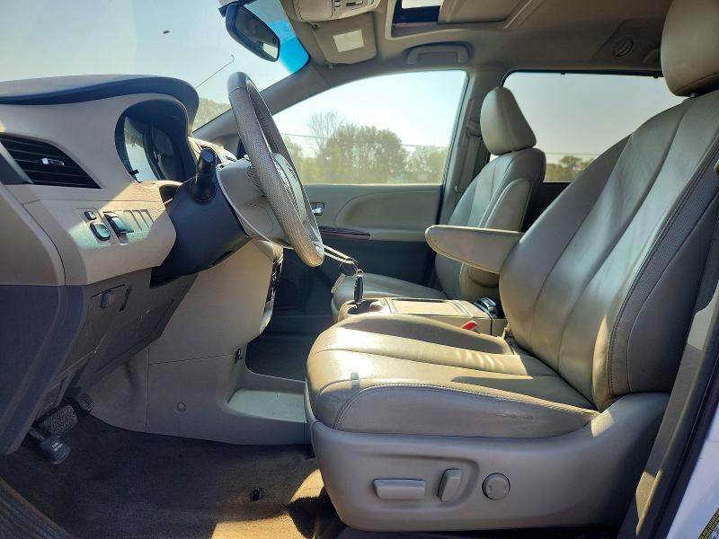 Photo 7 from auction – 2014 TOYOTA SIENNA with VIN 5TDDK3DC1ES079488