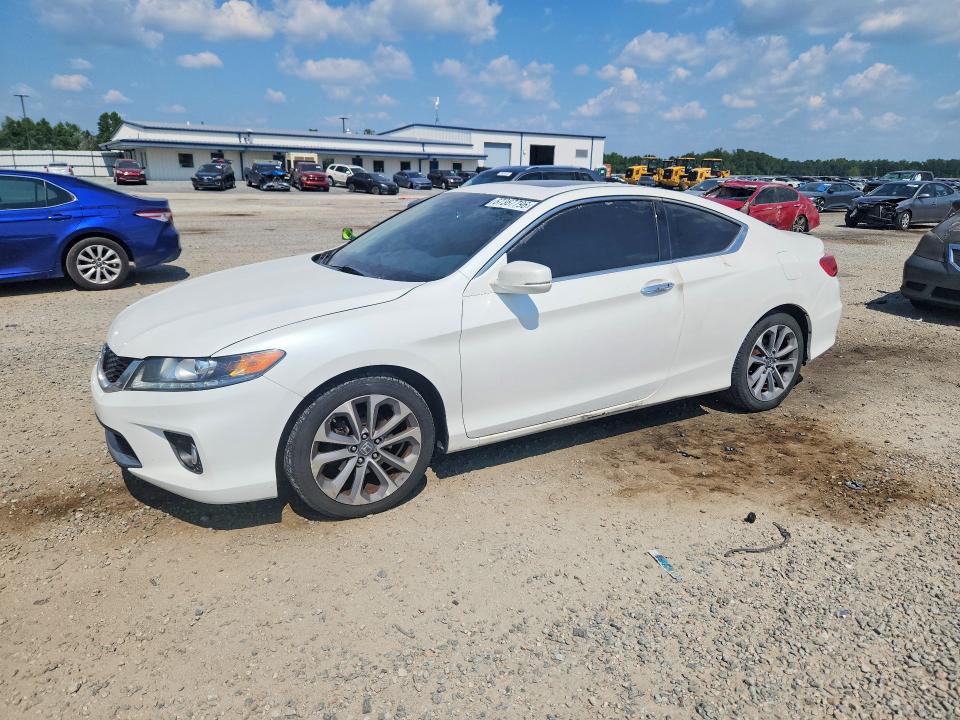 HONDA ACCORD 2015 with VIN 1HGCT2B86FA006487 - Photo from auction