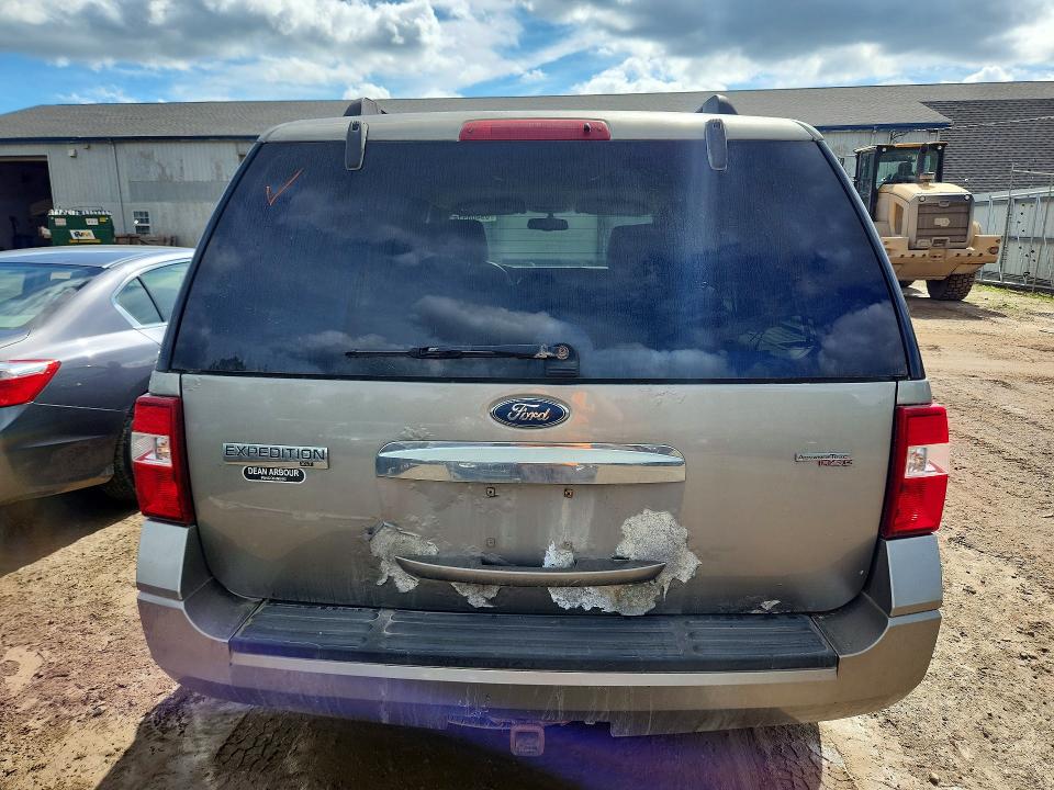 Photo 6 from auction – 2008 FORD EXPEDITION with VIN 1FMFU16588LA63943
