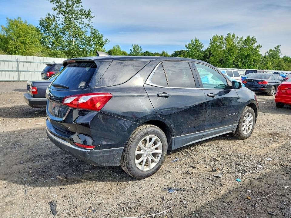 Photo 3 from auction – 2019 CHEVROLET EQUINOX with VIN 3GNAXKEV4KL355380