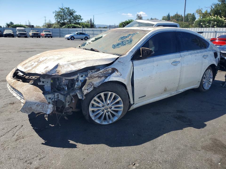 2014 TOYOTA AVALON HYBRID - Търг №67405376