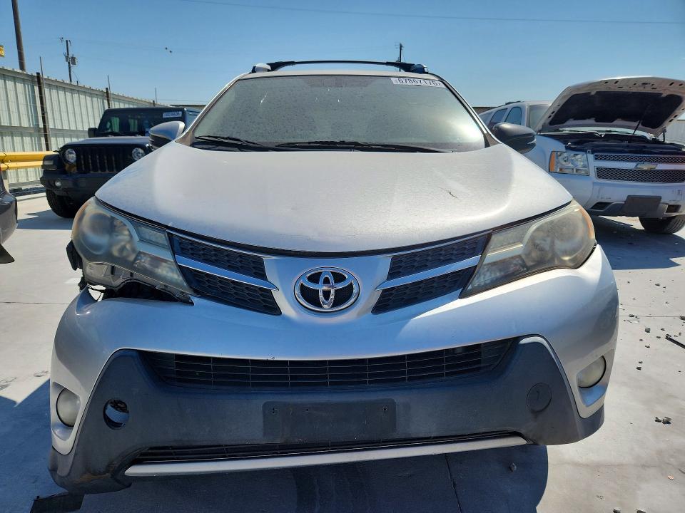 Photo 5 from auction – 2013 TOYOTA RAV4 with VIN JTMWFREV2D5017215