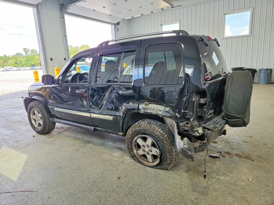 Photo 2 from auction – 2006 JEEP LIBERTY with VIN 1J4GL48K46W146887