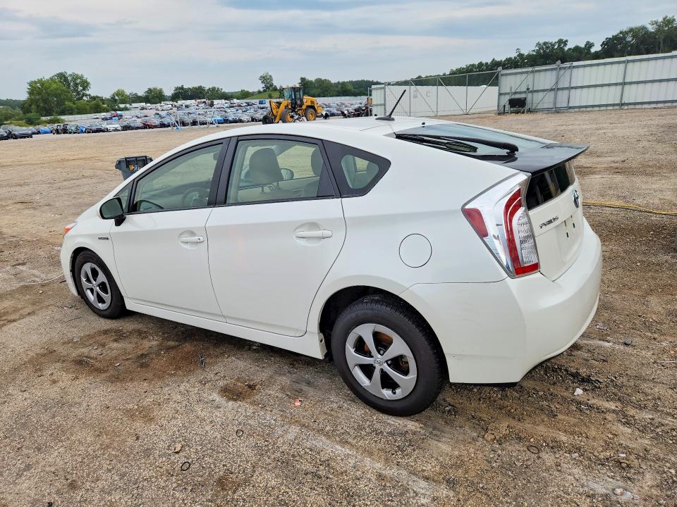 صورة رقم 2 من المزاد - 2014 TOYOTA PRIUS مع VIN JTDKN3DU7E1749792