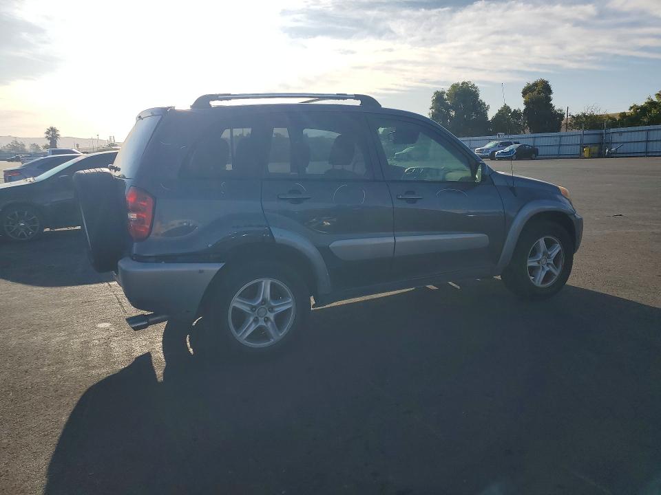 Photo 3 from auction – 2004 TOYOTA RAV4 with VIN JTEGD20V740030821