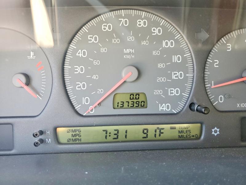 Photo 9 from auction – 2000 VOLVO S70 with VIN YV1LS61J5Y2639146