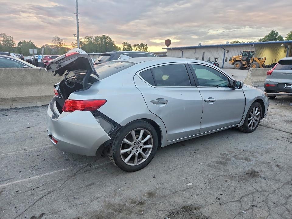 Photo 3 from auction – 2014 ACURA ILX with VIN 19VDE1F58EE010858