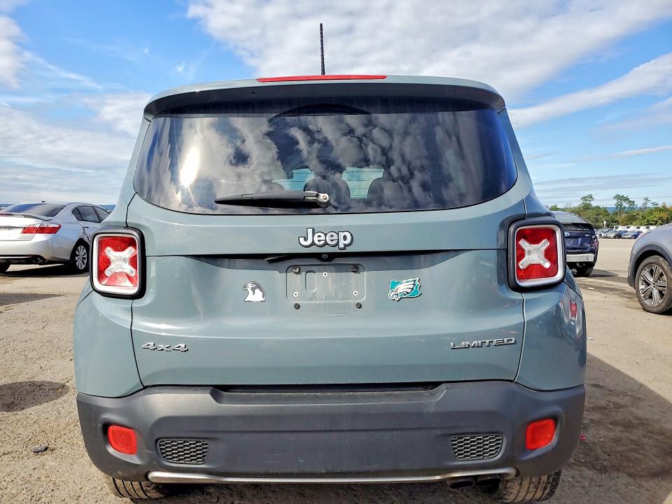 Photo 6 from auction – 2017 JEEP RENEGADE with VIN ZACCJBDB2HPE54192