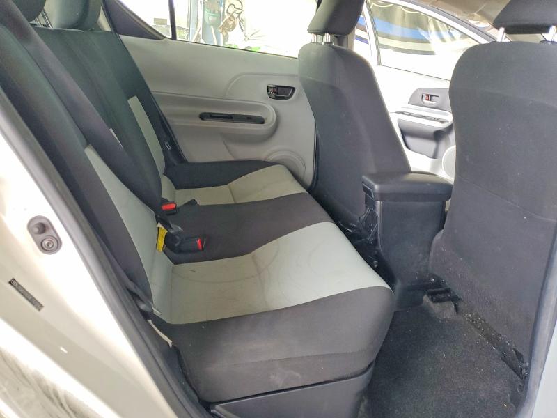 Photo 10 from auction – 2014 TOYOTA PRIUS C with VIN JTDKDTB33E1573904