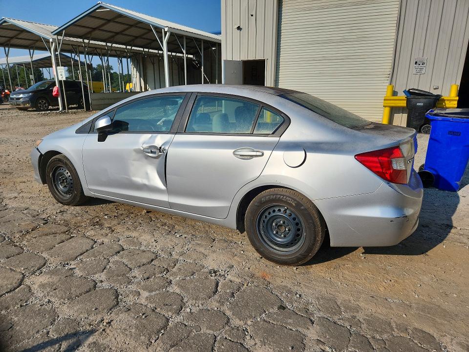 Photo 2 from auction – 2012 HONDA CIVIC with VIN 2HGFB2F50CH319631