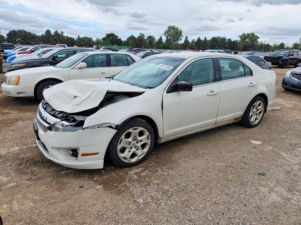 FORD FUSION 2011 مع رقم تعريف المركبة 3FAHP0HA9BR231497 - صورة من المزاد