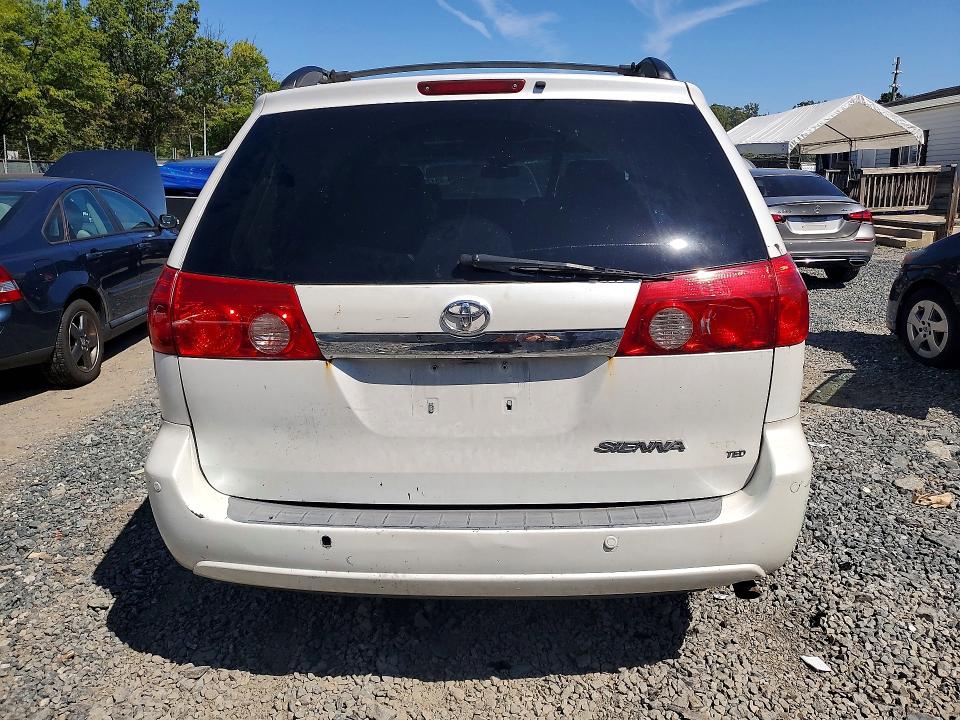 Photo 6 from auction – 2007 TOYOTA SIENNA with VIN 5TDBK22C97S005646