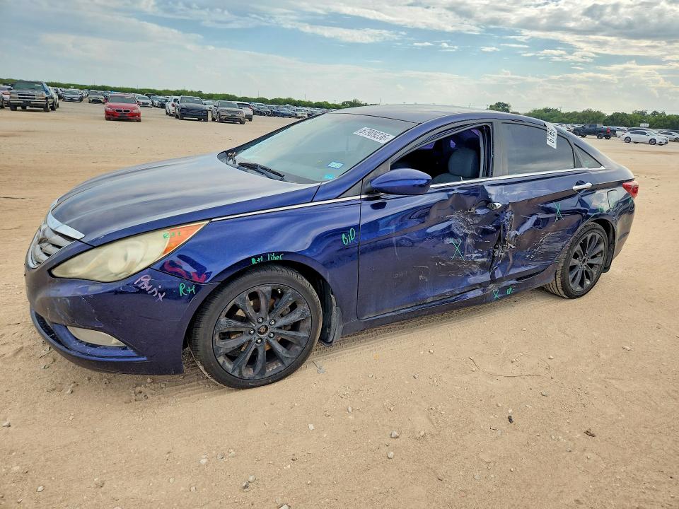 HYUNDAI SONATA 2011 with VIN 5NPEC4AC5BH096520 - Photo from auction