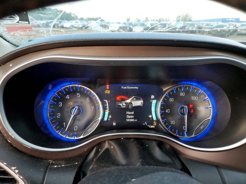 Снимка 9 от търг – 2017 CHRYSLER PACIFICA с VIN 2C4RC1EG4HR684143