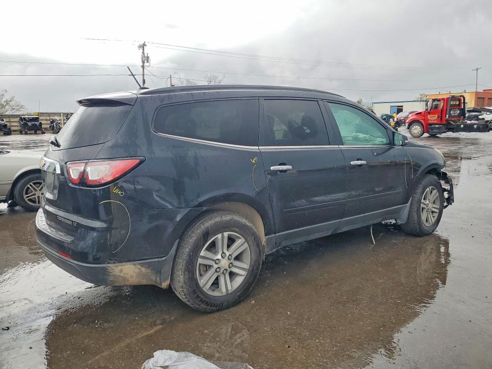 Photo 3 from auction – 2015 CHEVROLET TRAVERSE with VIN 1GNKVHKDXFJ298298