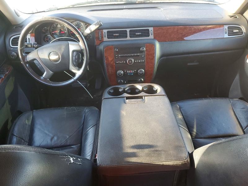 Photo 8 from auction – 2013 CHEVROLET SUBURBAN with VIN 1GNSCHE0XDR145479