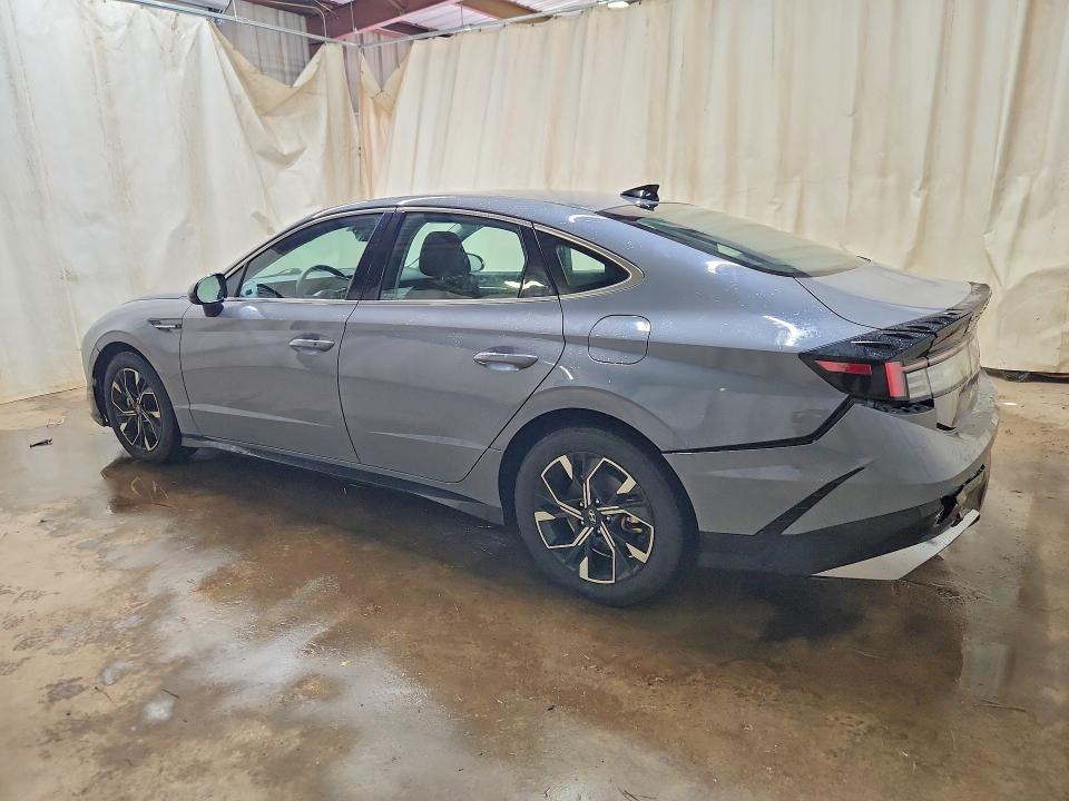 Photo 2 from auction – 2025 HYUNDAI SONATA with VIN KMHL64JAXSA470670