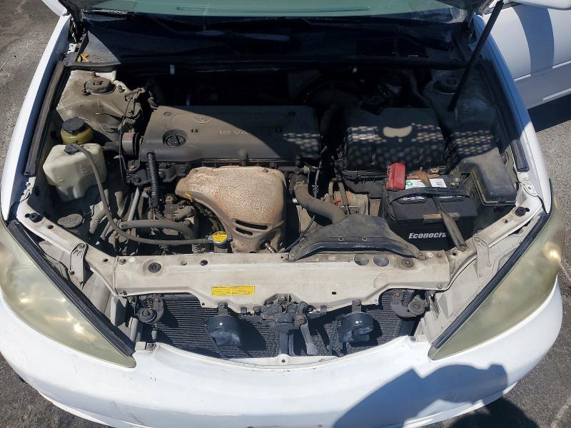 Photo 11 from auction – 2003 TOYOTA CAMRY with VIN 4T1BE32K73U158807