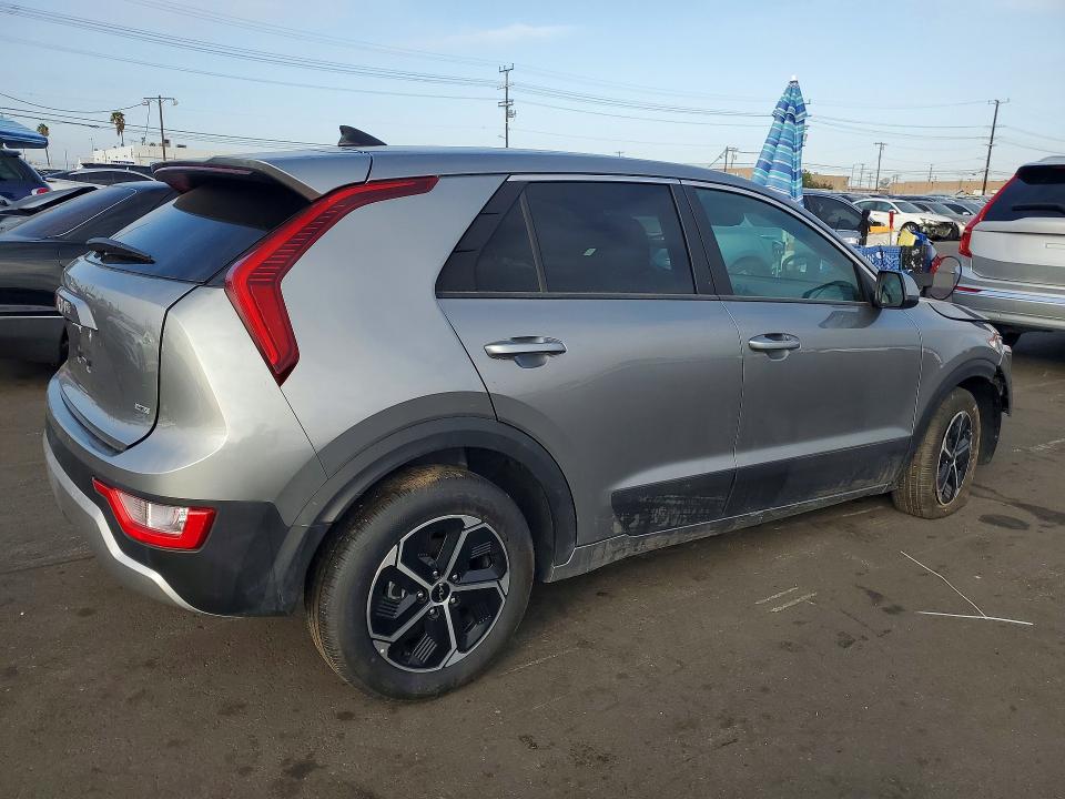 Photo 3 from auction – 2026 KIA NIRO with VIN KNDCP3LE9T5362143