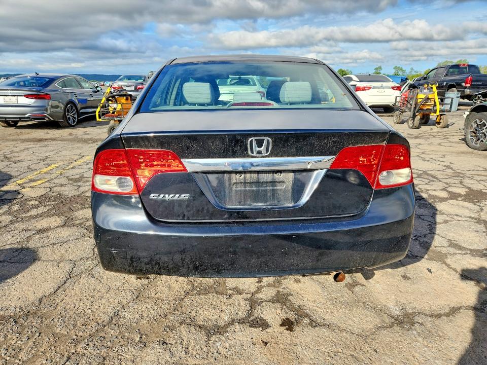 Photo 6 from auction – 2009 HONDA CIVIC LX with VIN 2HGFA16579H366175