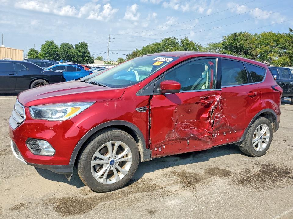 FORD ESCAPE 2019 مع رقم تعريف المركبة 1FMCU9GD5KUB51616 - صورة من المزاد