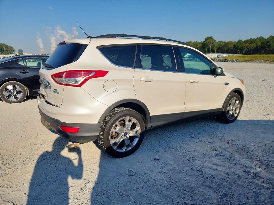 Zdjęcie 3 z aukcji – 2013 FORD ESCAPE z VIN 1FMCU0HX2DUD68015