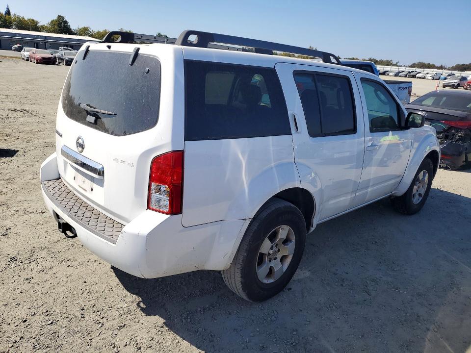 Photo 3 from auction – 2009 NISSAN PATHFINDER with VIN 5N1AR18B09C603821