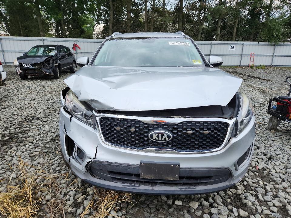 صورة رقم 5 من المزاد - 2017 KIA SORENTO مع VIN 5XYPGDA3XHG267131