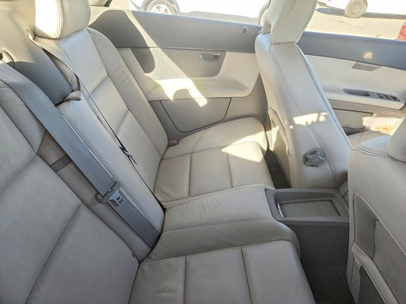 صورة رقم 10 من المزاد - 2011 VOLVO C70 مع VIN YV1672MC1BJ115946
