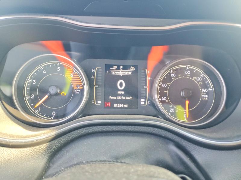 Снимка 9 от търг – 2019 JEEP CHEROKEE с VIN 1C4PJLLN0KD316725