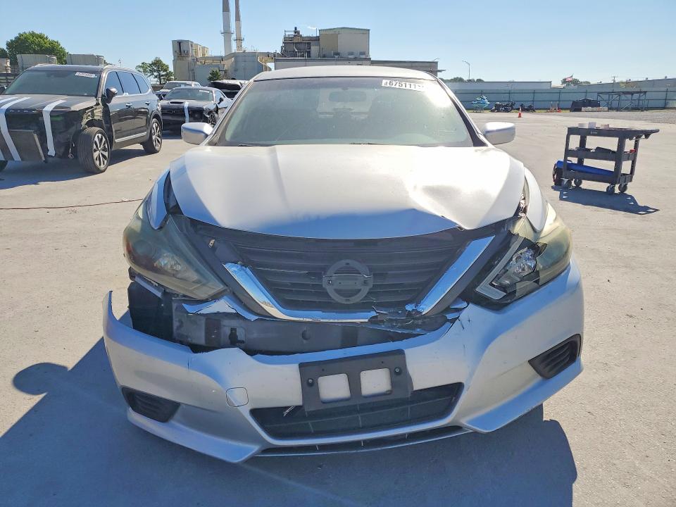 Photo 5 from auction – 2016 NISSAN ALTIMA with VIN 1N4AL3AP3GC233992