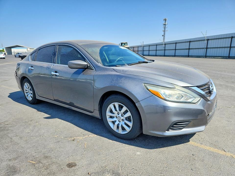 Photo 4 from auction – 2016 NISSAN ALTIMA with VIN 1N4AL3APXGC152939
